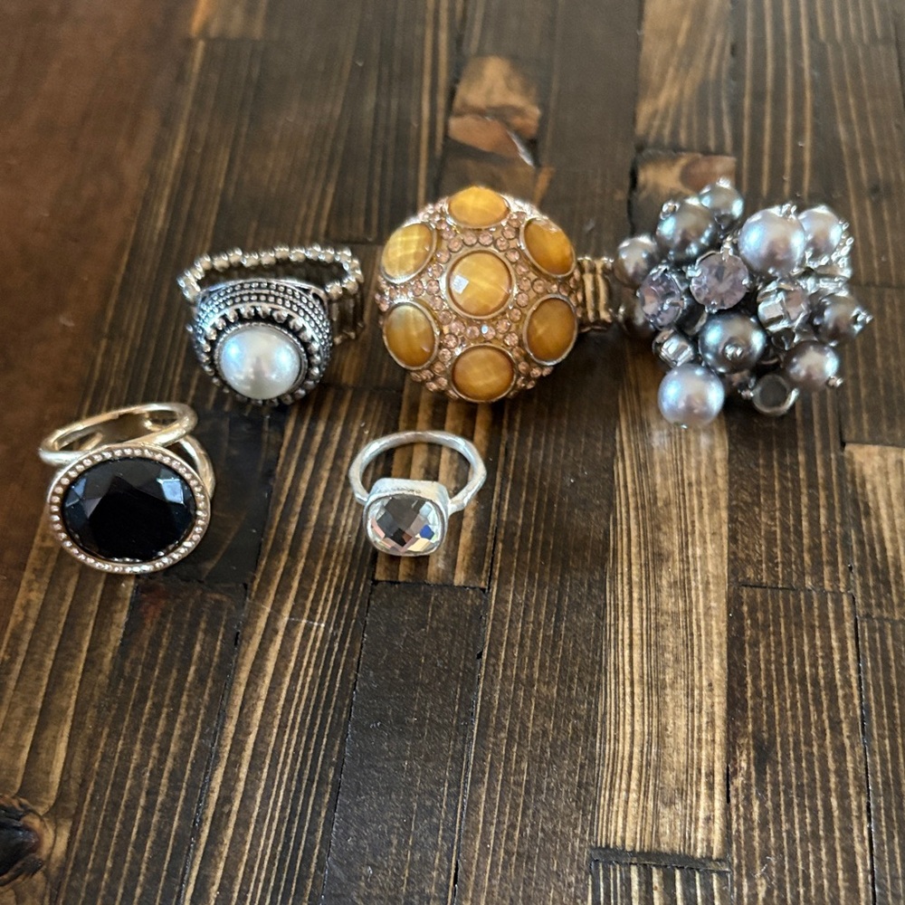 Ring lot